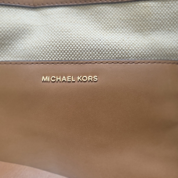 Michael Kors Brown and Cream Shoulder Bag - Picture 2 of 7